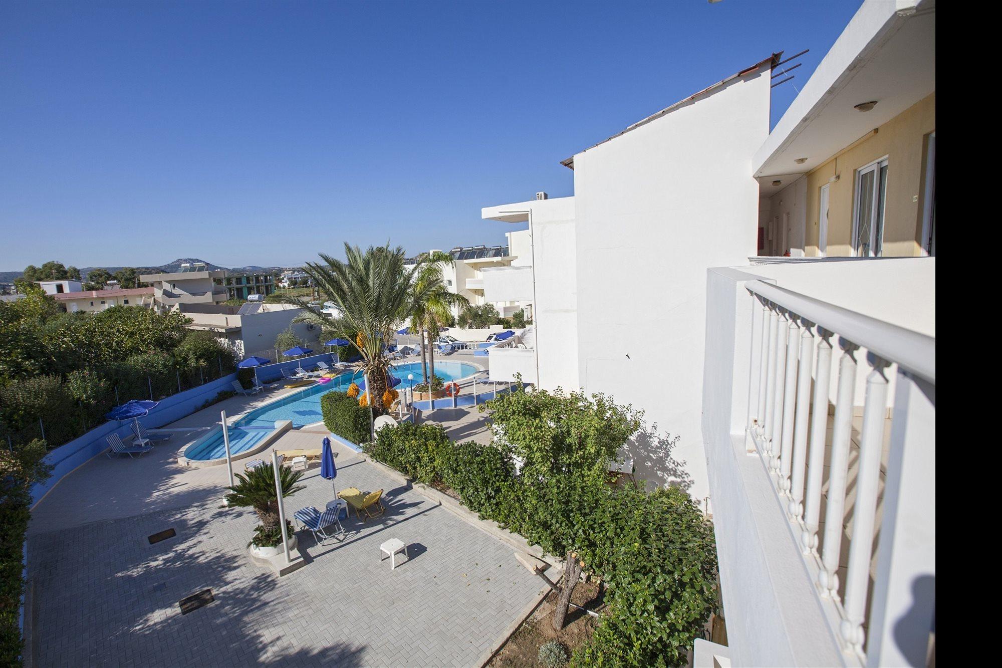פליראקי Moscha Hotel מראה חיצוני תמונה