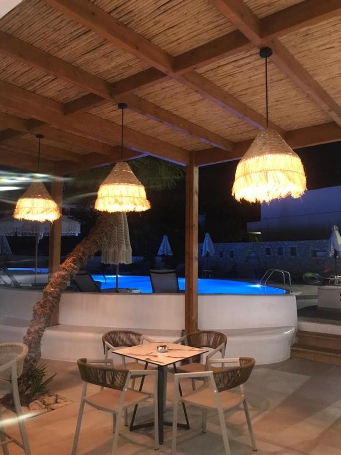 פליראקי Moscha Hotel מראה חיצוני תמונה