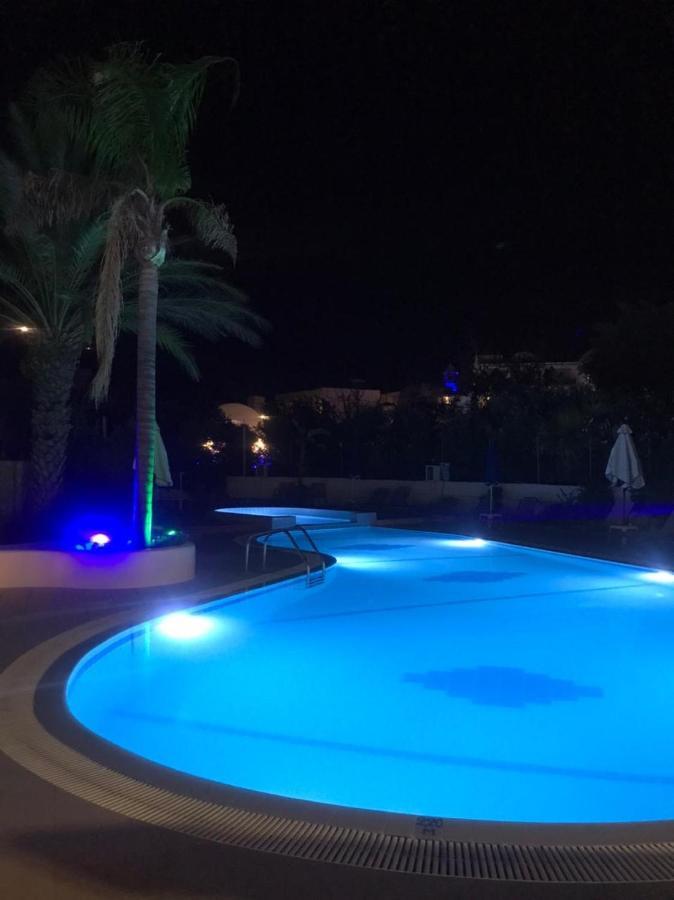 פליראקי Moscha Hotel מראה חיצוני תמונה