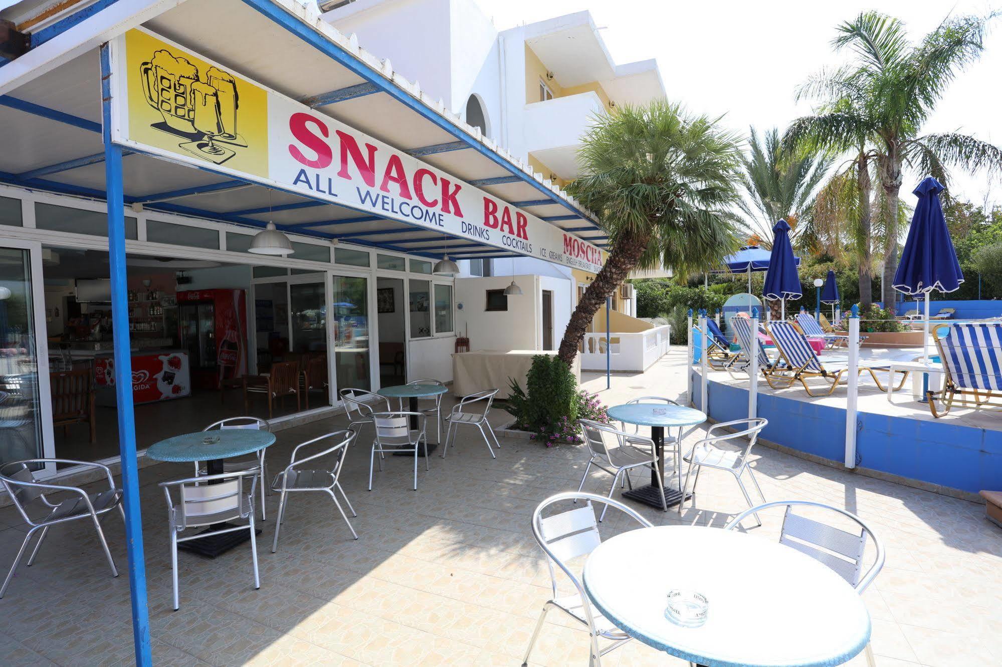 פליראקי Moscha Hotel מראה חיצוני תמונה